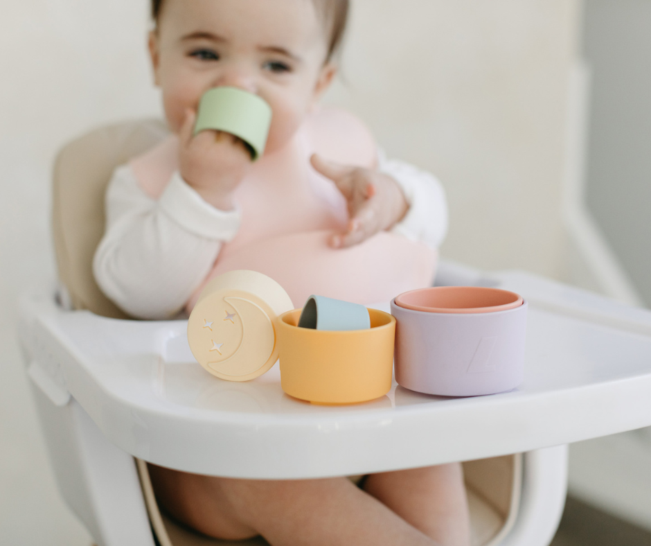 Loulou Lollipop Launches 4 New Products for Modern Families: Mealtime Bibs, Bath Toys, Stacking Cups, and Toy Links!