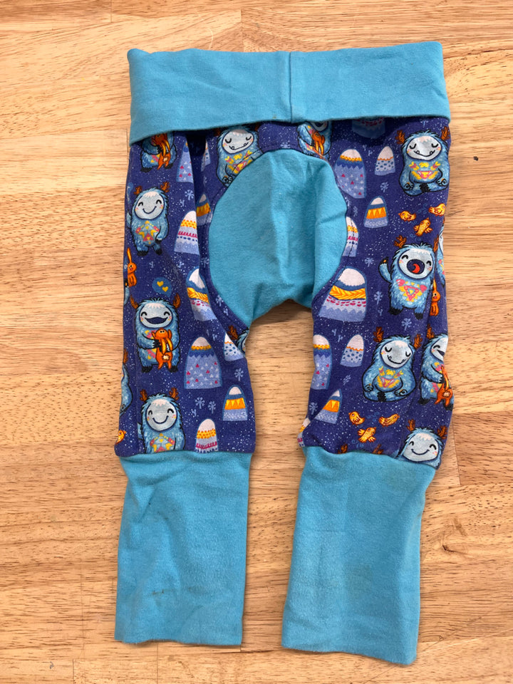 Mountain Tots Harem Pants – 3–12M Yeti Print