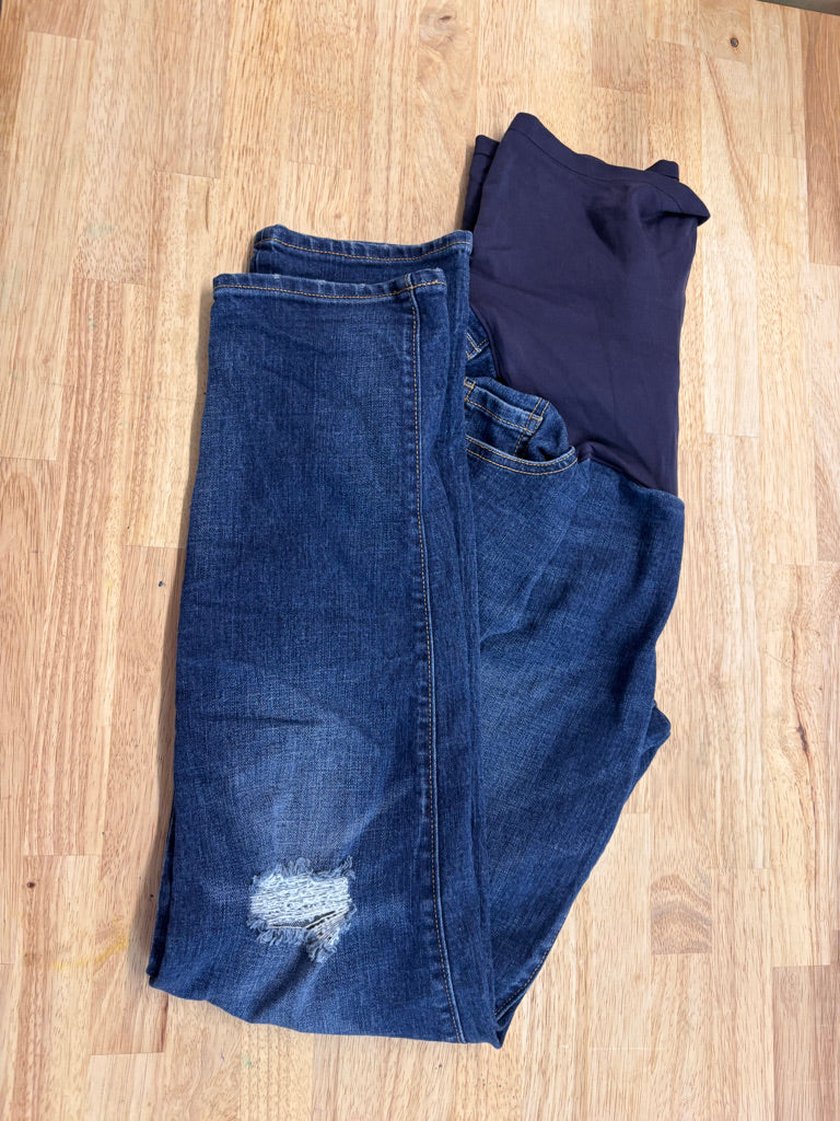 Old Navy Maternity Boyfriend Skinny Jeans