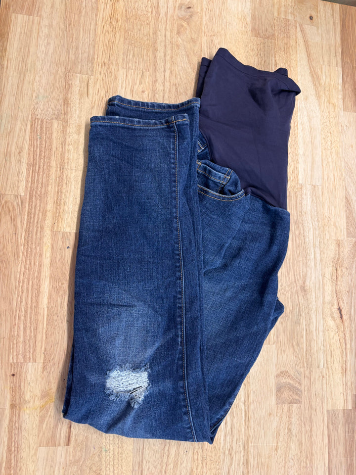 Old Navy Maternity Boyfriend Skinny Jeans