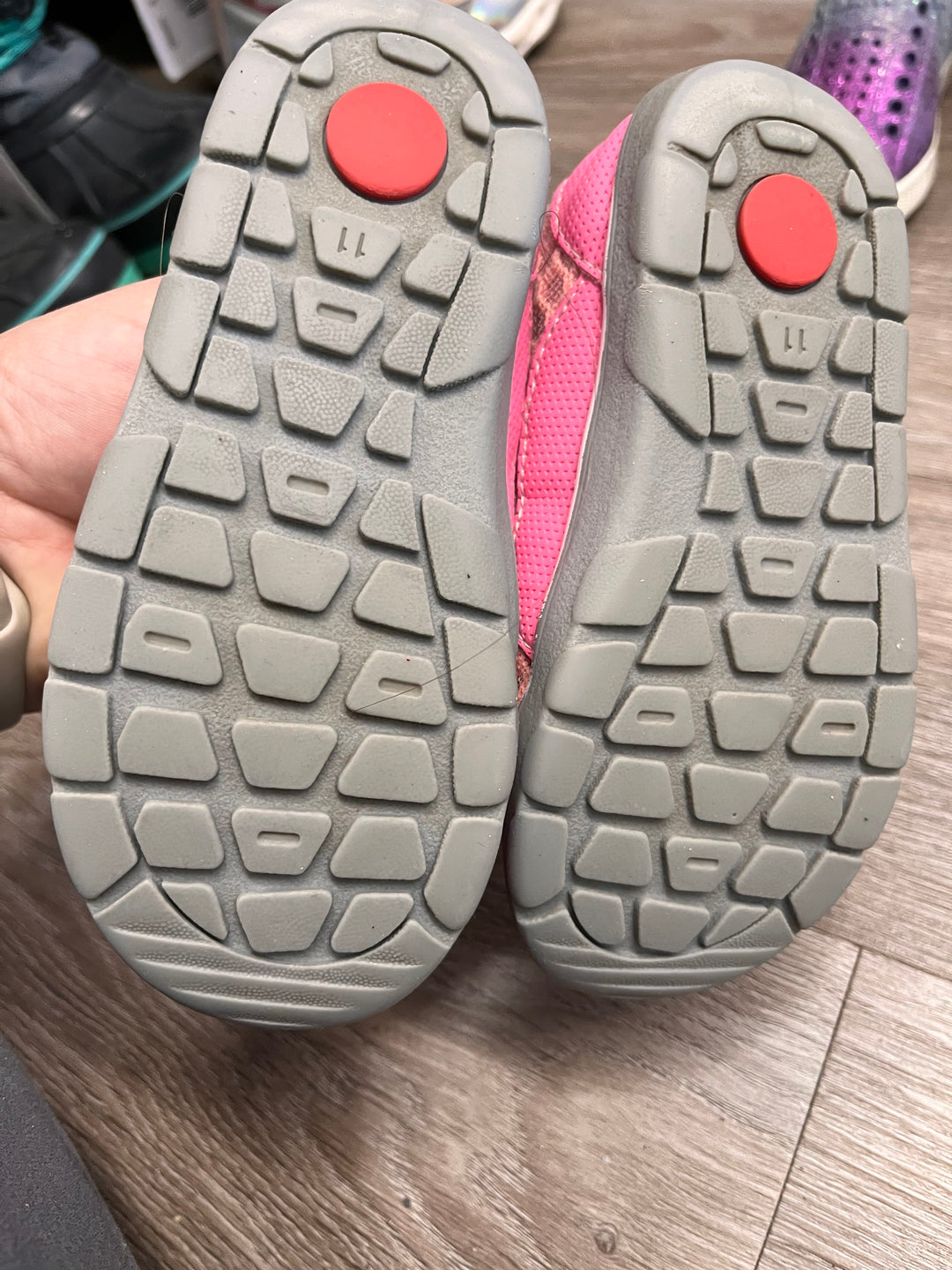 See Kai Run Mesh Sandals – Size 11