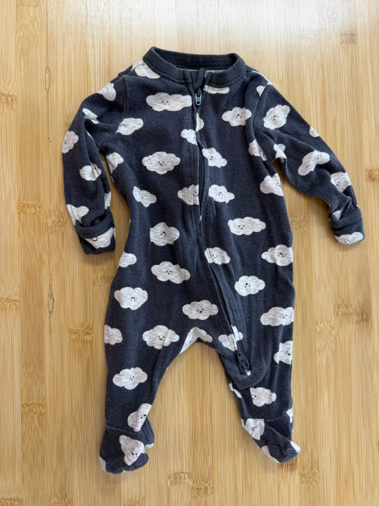 Old Navy Footed Sleeper – Newborn | Charcoal Cloud Two-Way Zip | Play