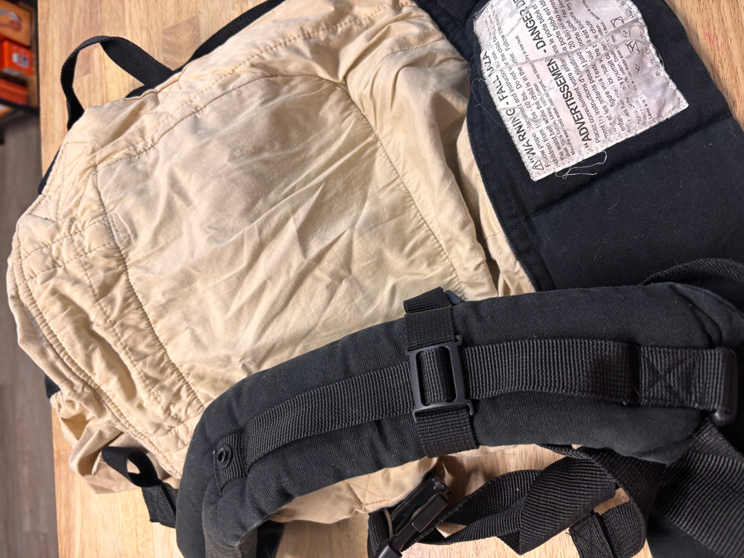 Ergobaby Carrier Black/Beige (Fair Used)