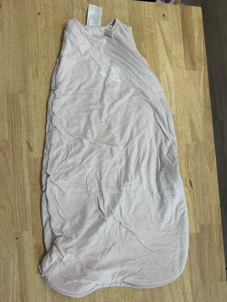 Perlim Pinpin Sleep Sack – 6–18M | Light Pink 1 Tog | Play