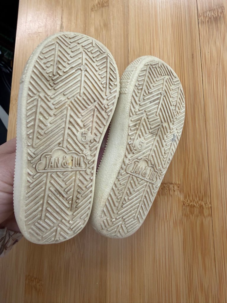 Jan & Jul Knit Shoes – 5 | Pink Daisy