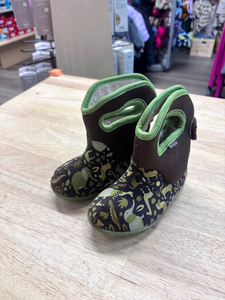 Bogs Printed Winter Boots – 6