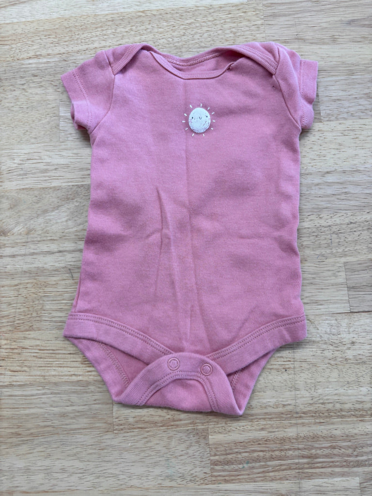 George NB Bodysuit – Pink (Small Hole)