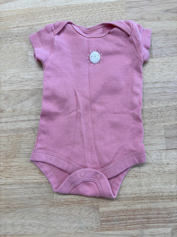 George NB Bodysuit – Pink (Small Hole)