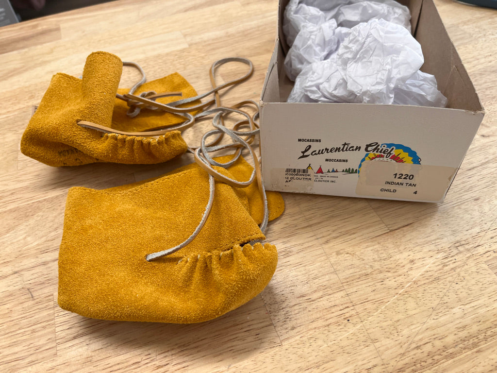 Laurentian Chief Moccasins Wrap Bootie – Size 4 NIP/NWT