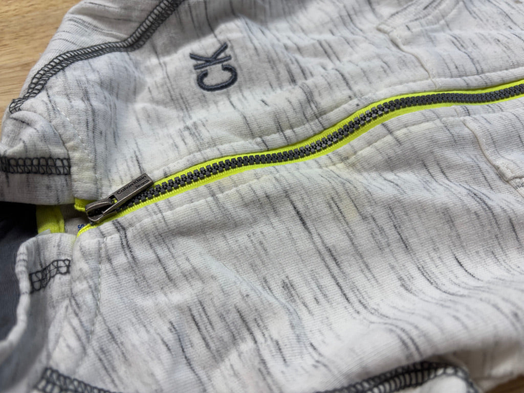 Calvin Klein Hooded Romper – play 3–6M