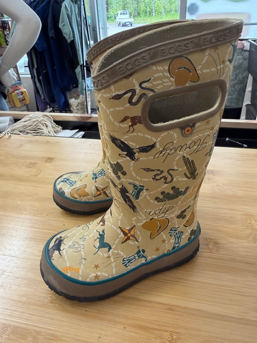 Bogs Cowboy Print Rain Boots – 10