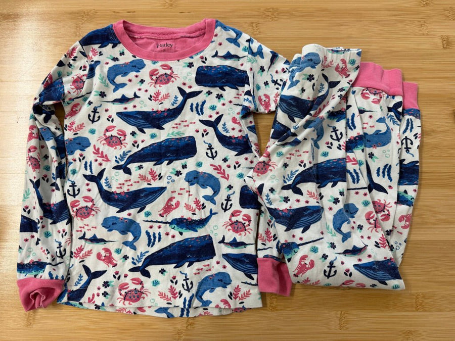 Hatley Two-Piece PJ Set – 7 | Cream Whale Print Pink Edging - Nest and Sprout-Consignment