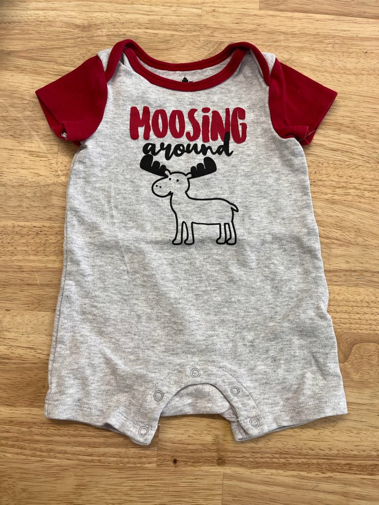 Canadiana Moose Romper – Size 3–6M - Nest and Sprout - Consignment