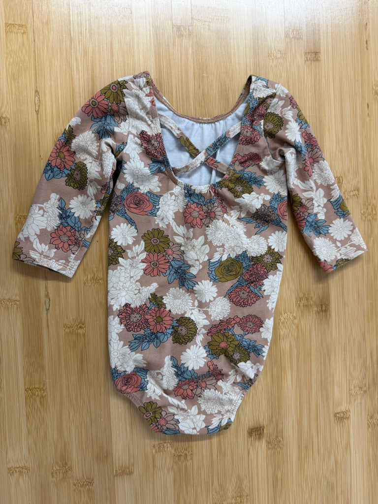 Little & Lively Bodysuit – 3/4T | Brown Floral Long Sleeve