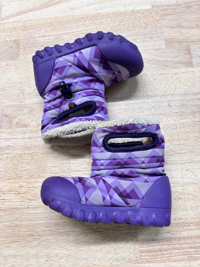 Bogs Size 7 Purple Winter Boots