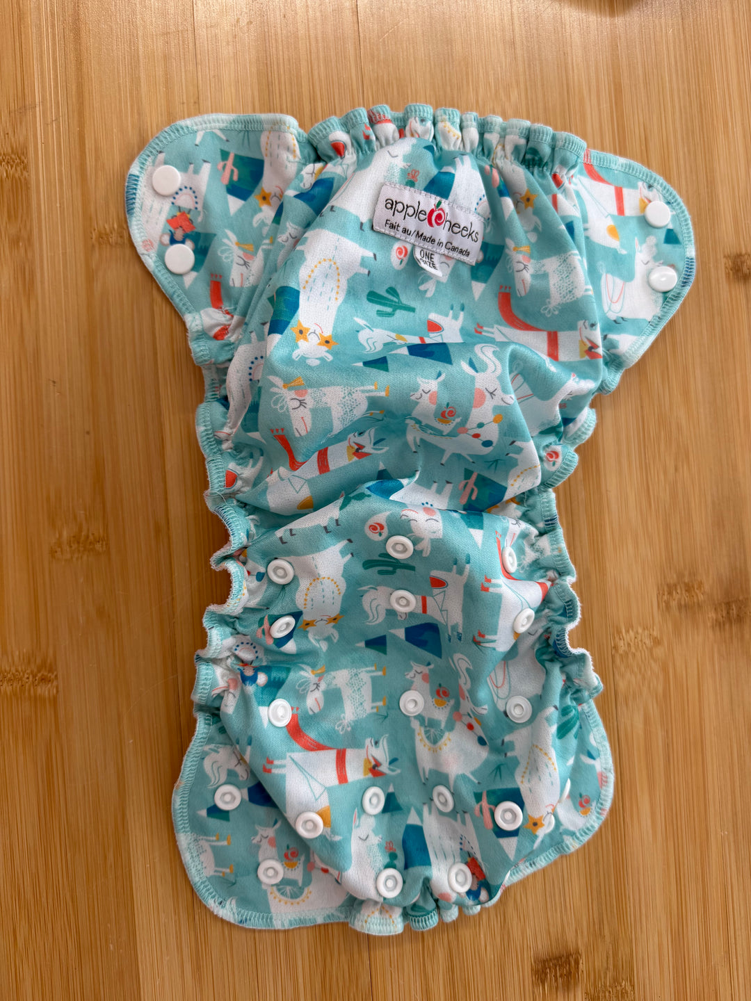 AppleCheeks Pocket Diaper – One Size | Light Blue Llama Print