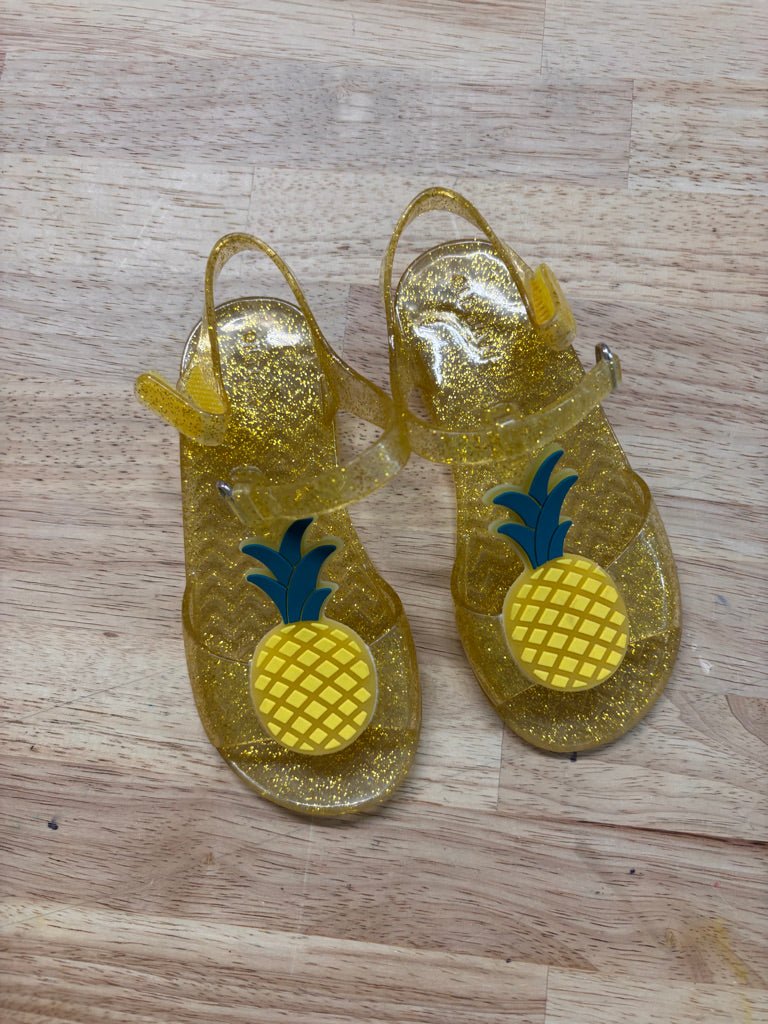 Old Navy Yellow Jelly Sandals, Size 9 - Nest and Sprout - Consignment