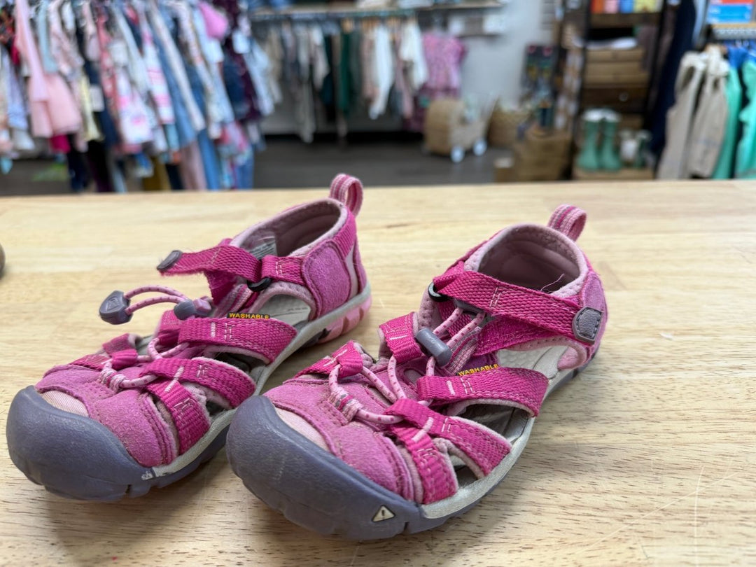Keen Closed Toe Sandals Pink | Size 11 - Nest and Sprout - Consignment