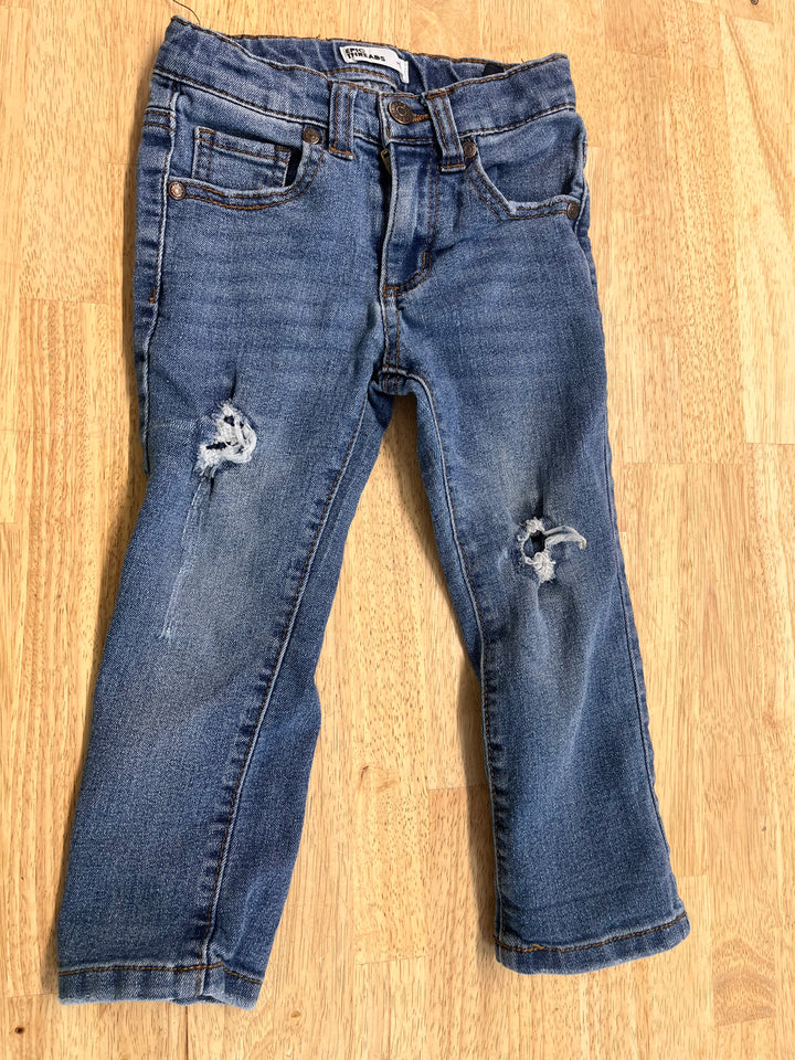 Epic Threads Distressed Jeans – 2 | Light-Medium Wash