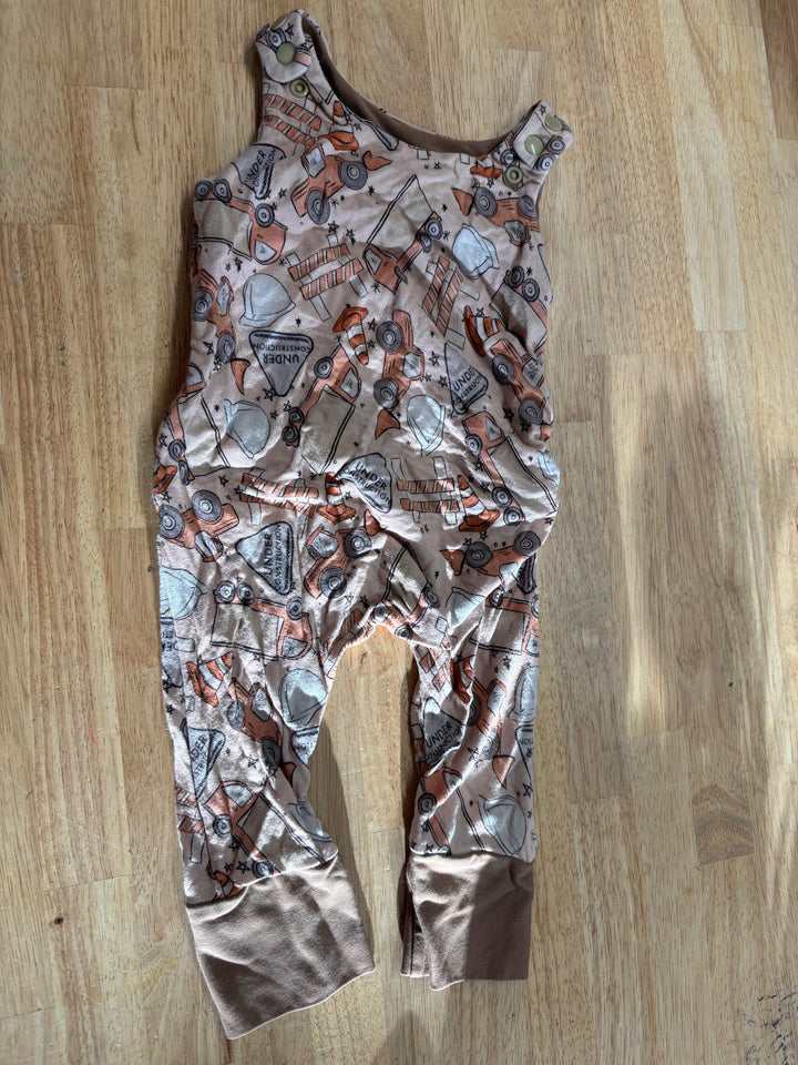 Grö by Zö Grow-With-Me Romper 3-12M Pink Construction/Transportation