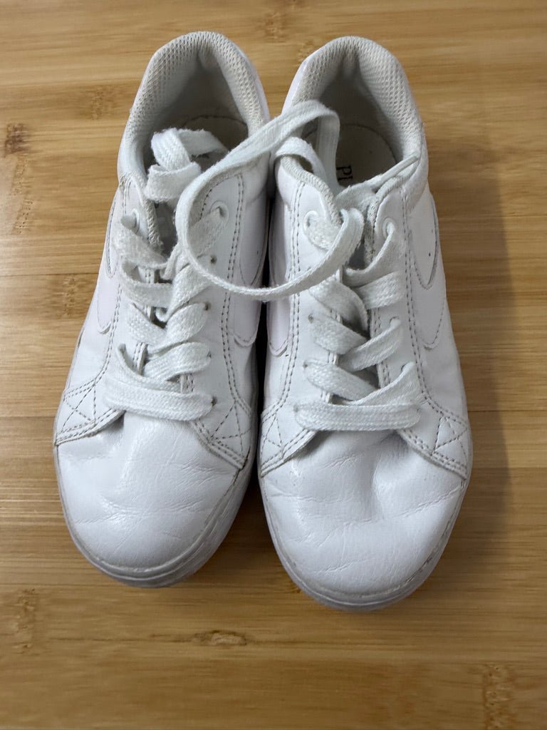 The Children's Place Sneakers – Youth 1 | White Tie - Up - Nest and Sprout - Consignment