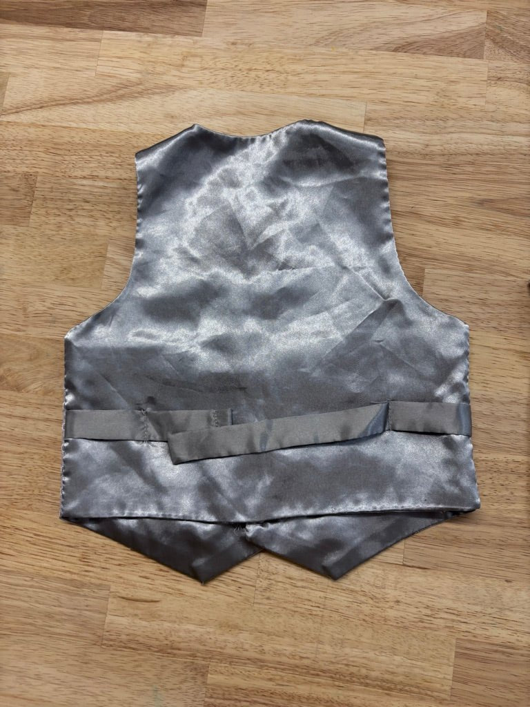 Formal Vest & Tie Set (4 Months) - Nest and Sprout - Consignment