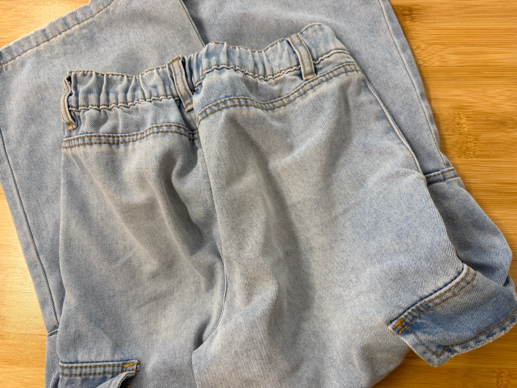 GoGo Star Baggy Cargo Jeans – 8 | Light Wash Oversized | Play