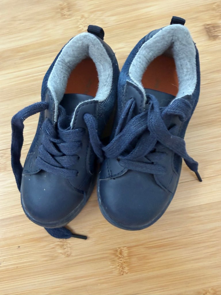 Joe Fresh Lace-Up Shoes – 8 - Nest and Sprout-Consignment
