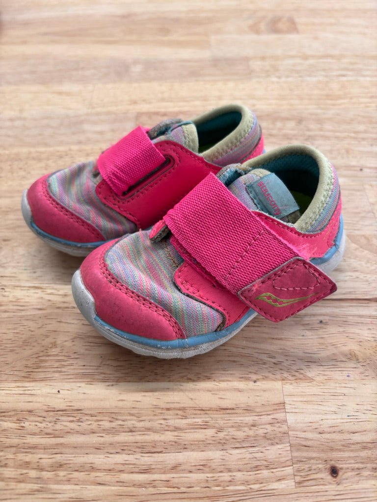 Saucony Pink Flex Runners - Nest and Sprout - Consignment