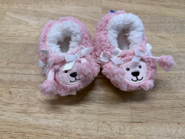 Snoozeies Slippers – 3–6M | Pink Sherpa Style | Play - Nest and Sprout - Consignment