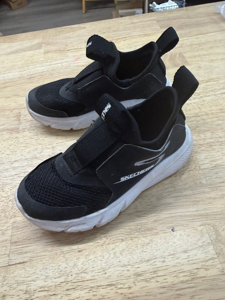 Skechers Black Sneaker – 11