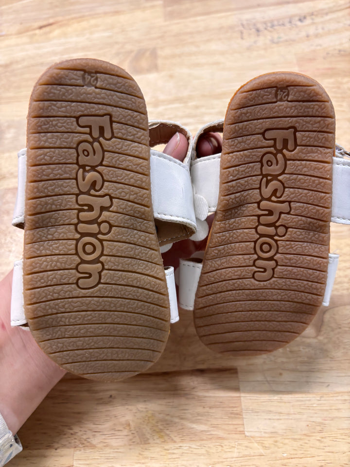 Fashion White Floral Sandal 24