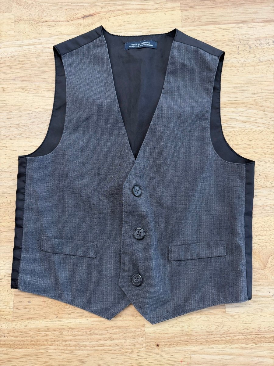 Dress Vest Light Grey Stripe | Size 5 - Nest and Sprout - Consignment