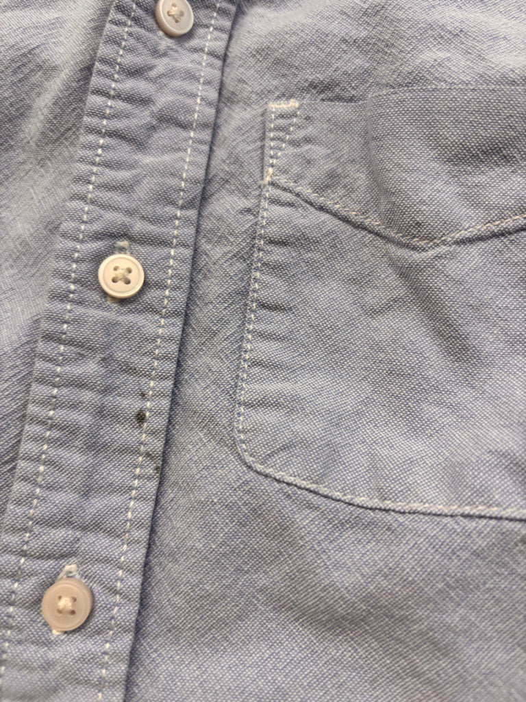 Children’s Place Size 7/8 Light Blue Button-Up Shirt imperfect