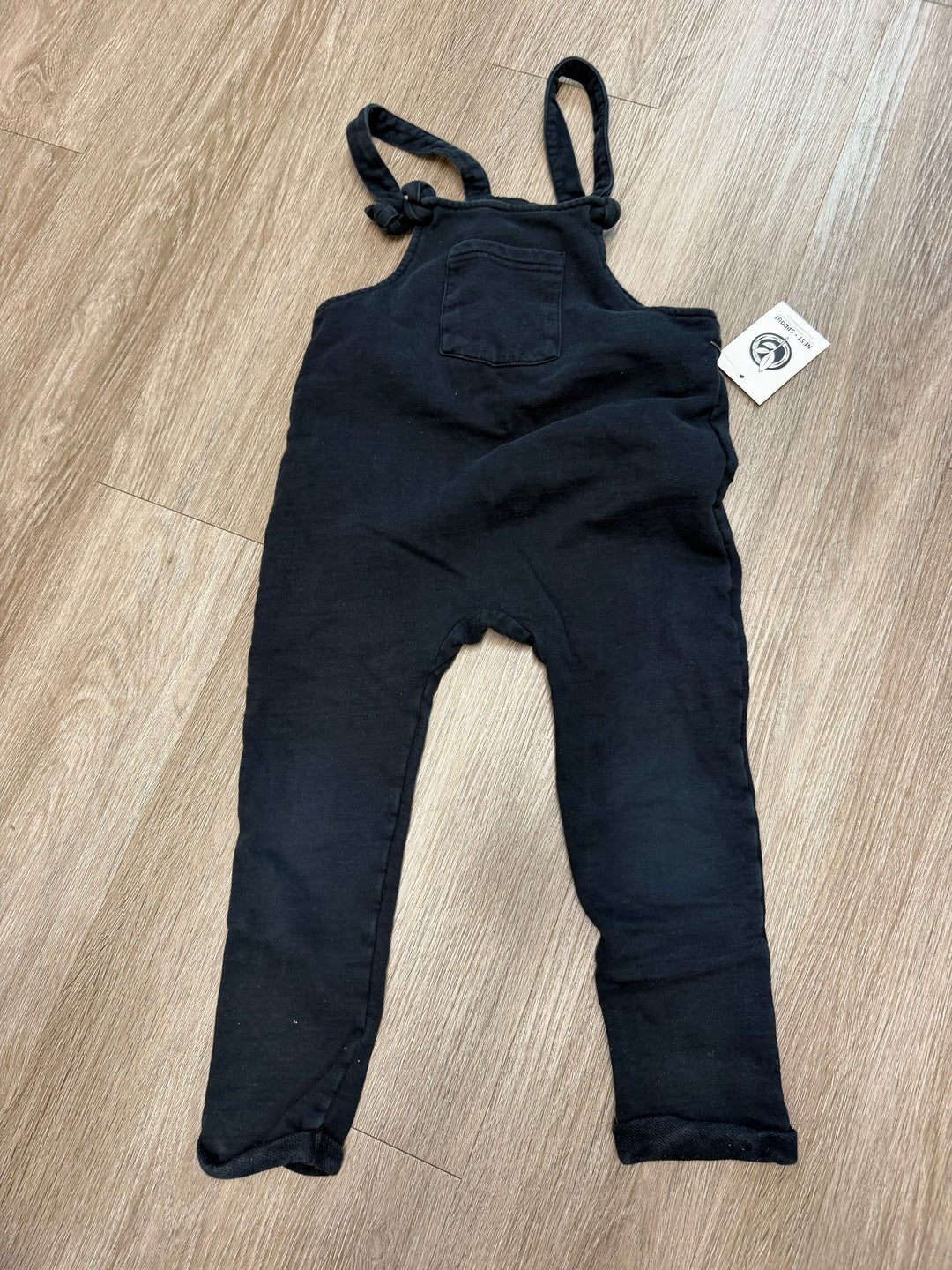 Little Rowe Black Overalls – 5T