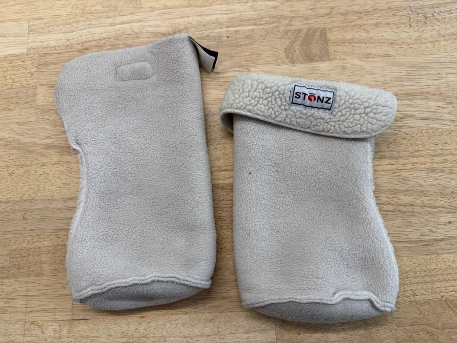 Stonz Bootie Liners – M | Cream - Nest and Sprout - Consignment
