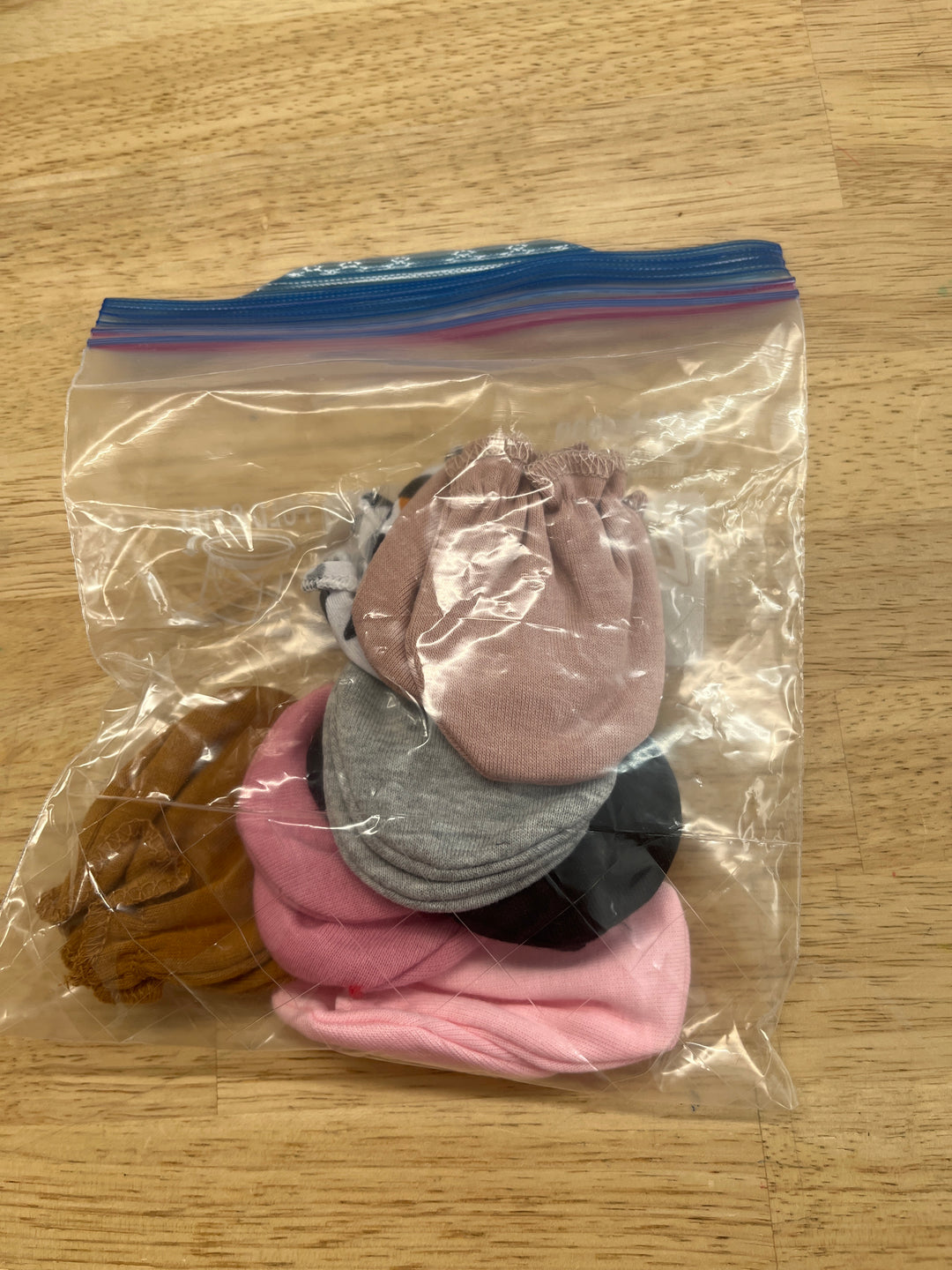 Set of 7 Baby Mittens – Assorted Colors