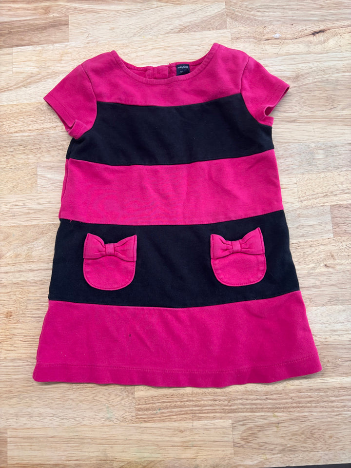 Gap Size 2 Black & Pink Dress IMPERFECT