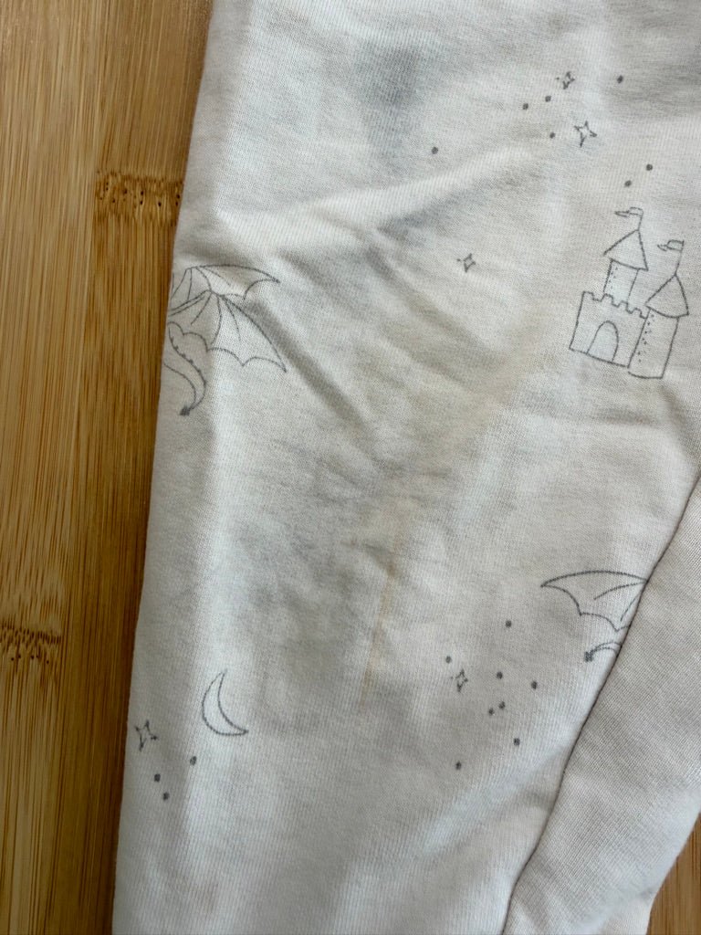 Quincy Mae Jogger Pants – 12–18M | Cream Dragon Castle Print | Play - Nest and Sprout-Consignment