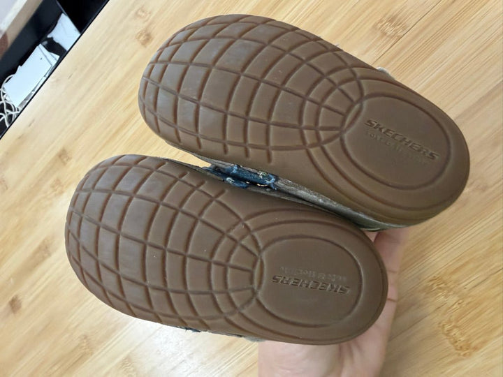 Skechers Barefoot Style Velcro Shoes – 7 (EU 23) | Soft Flexible | Play - Nest and Sprout-Consignment