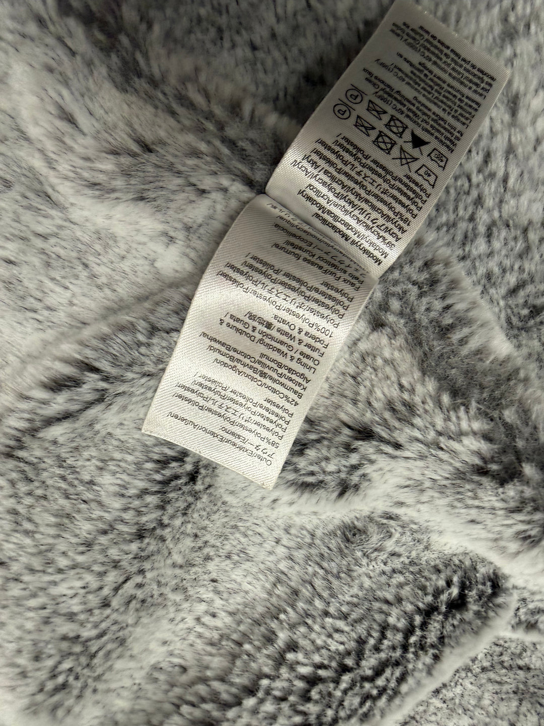 Seraphine Babywearing/Maternity Winter Jacket – 4 US (Petite) | Black | Faux Fur Hood
