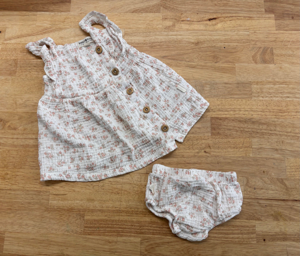 Rabbit & Bear Dress Set – Size 12M (Cream Muslin)