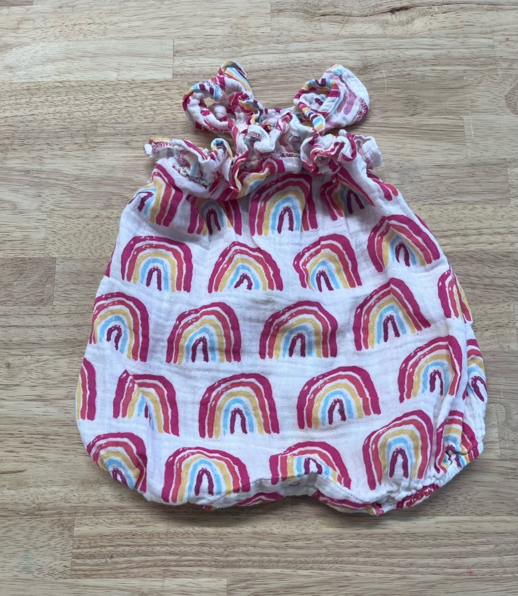 Hatley Bubble Romper – 9 - 12 Months (Rainbow Print, Tank Top Straps, Good Used Condition) - Nest and Sprout - Consignment
