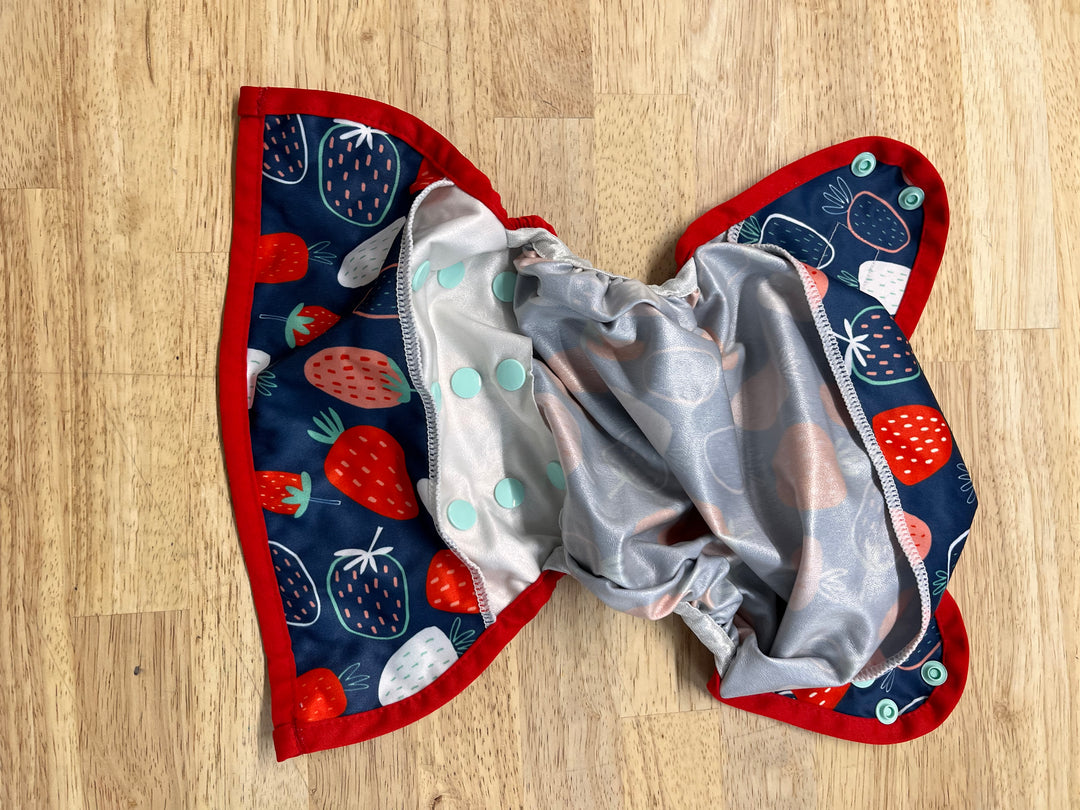 Kawaii Baby Diaper Cover – OS (Strawberry Print)