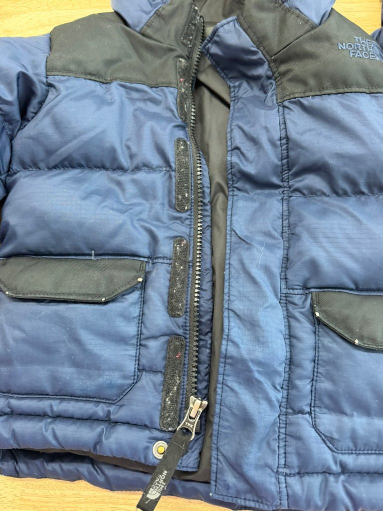 The North Face Down-Filled Jacket – 2 | Navy & Black Goose Down Polyester Shell - Nest and Sprout-Consignment