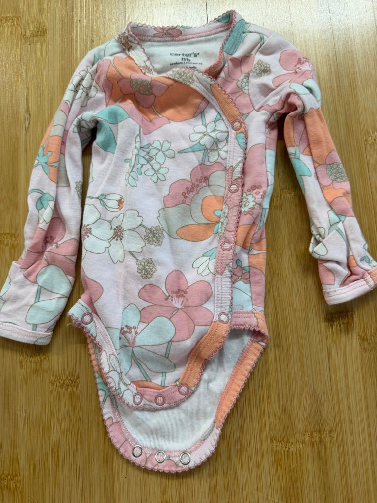 Carter's Floral Snap Kimono – Newborn | Long Sleeve with Hand Turnovers | Play - Nest and Sprout-Consignment