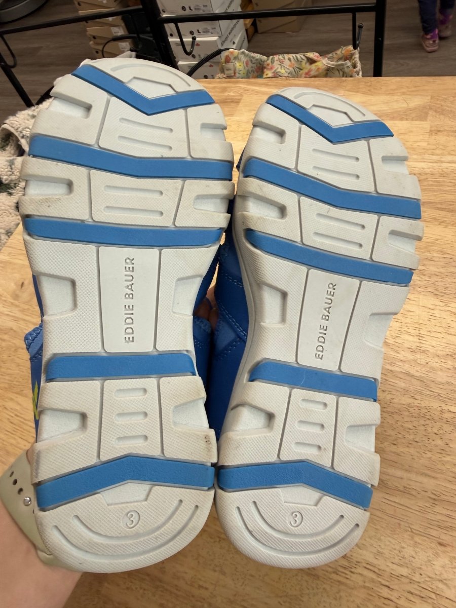 Eddie Bauer Closed Toe Sandals – Junior 3 | Blue - Nest and Sprout-Consignment