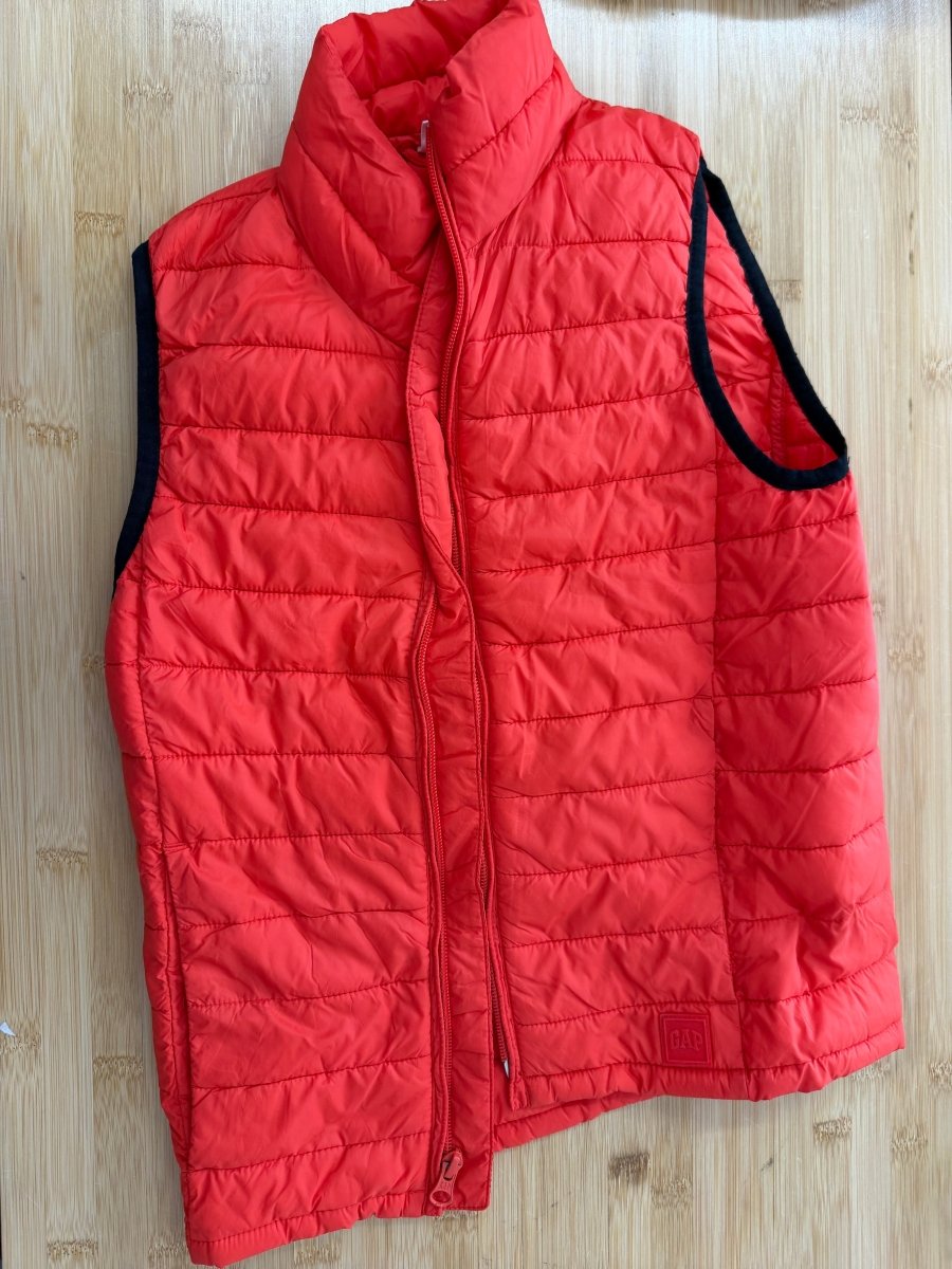 Gap Kids Insulated Puffer Vest – Small | Orange | Lightweight - Nest and Sprout-Consignment