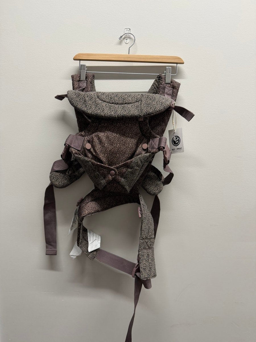 Infantino Buckle Carrier – One Size | Cheetah Print - Nest and Sprout - Consignment