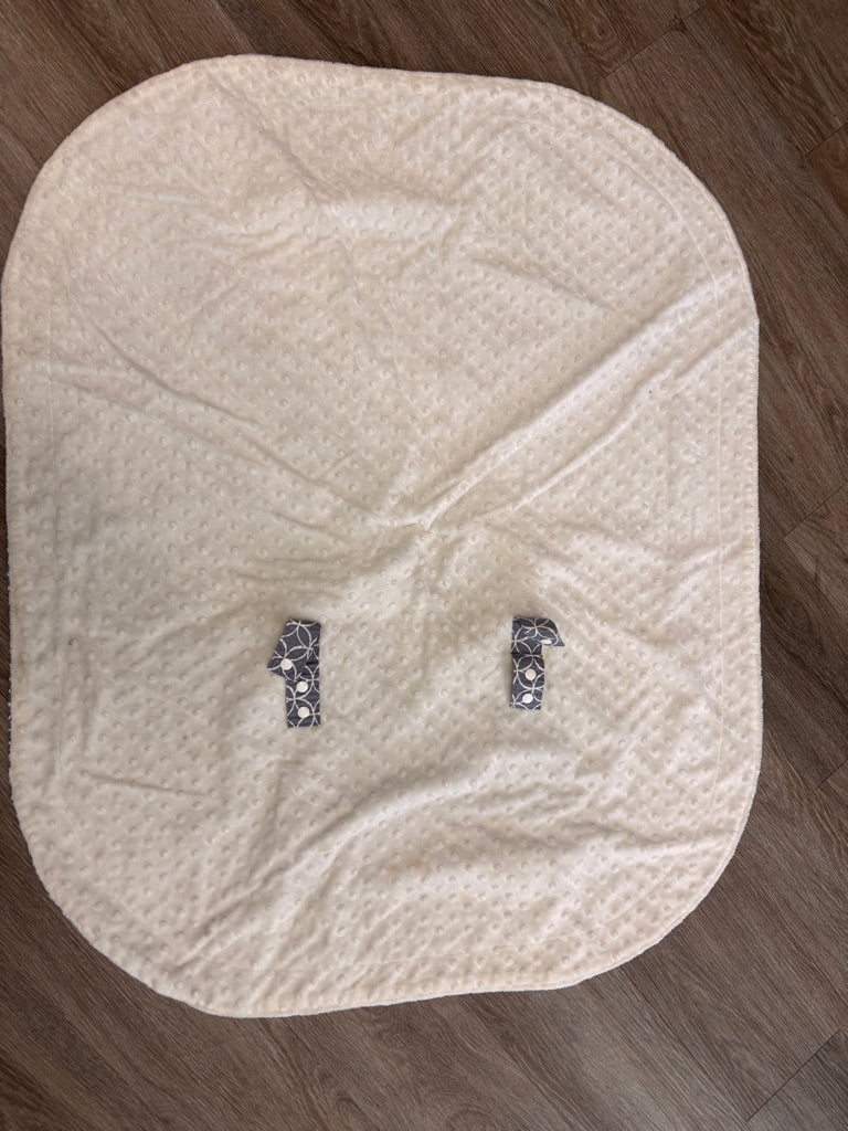 Reversible Car Seat Cover – Grey & White Sherpa